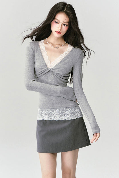 Lace V-Neck Base T-Shirt
