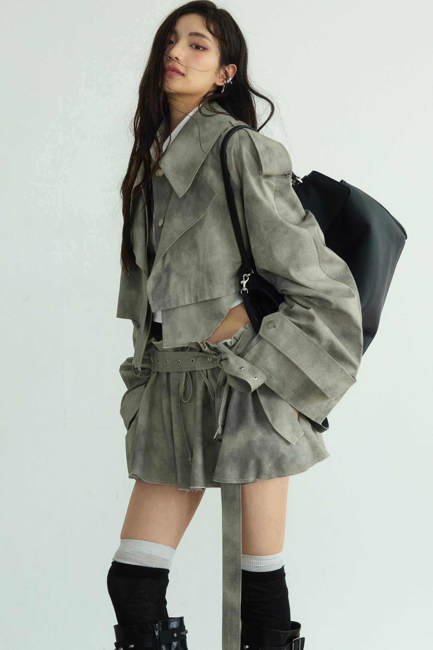 LOOSE SOIL-DYED TRENCH COAT