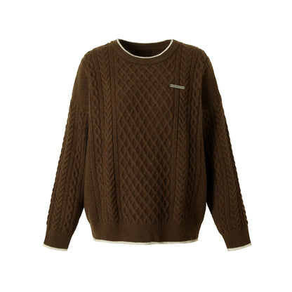 Round neck plain knitted sweater