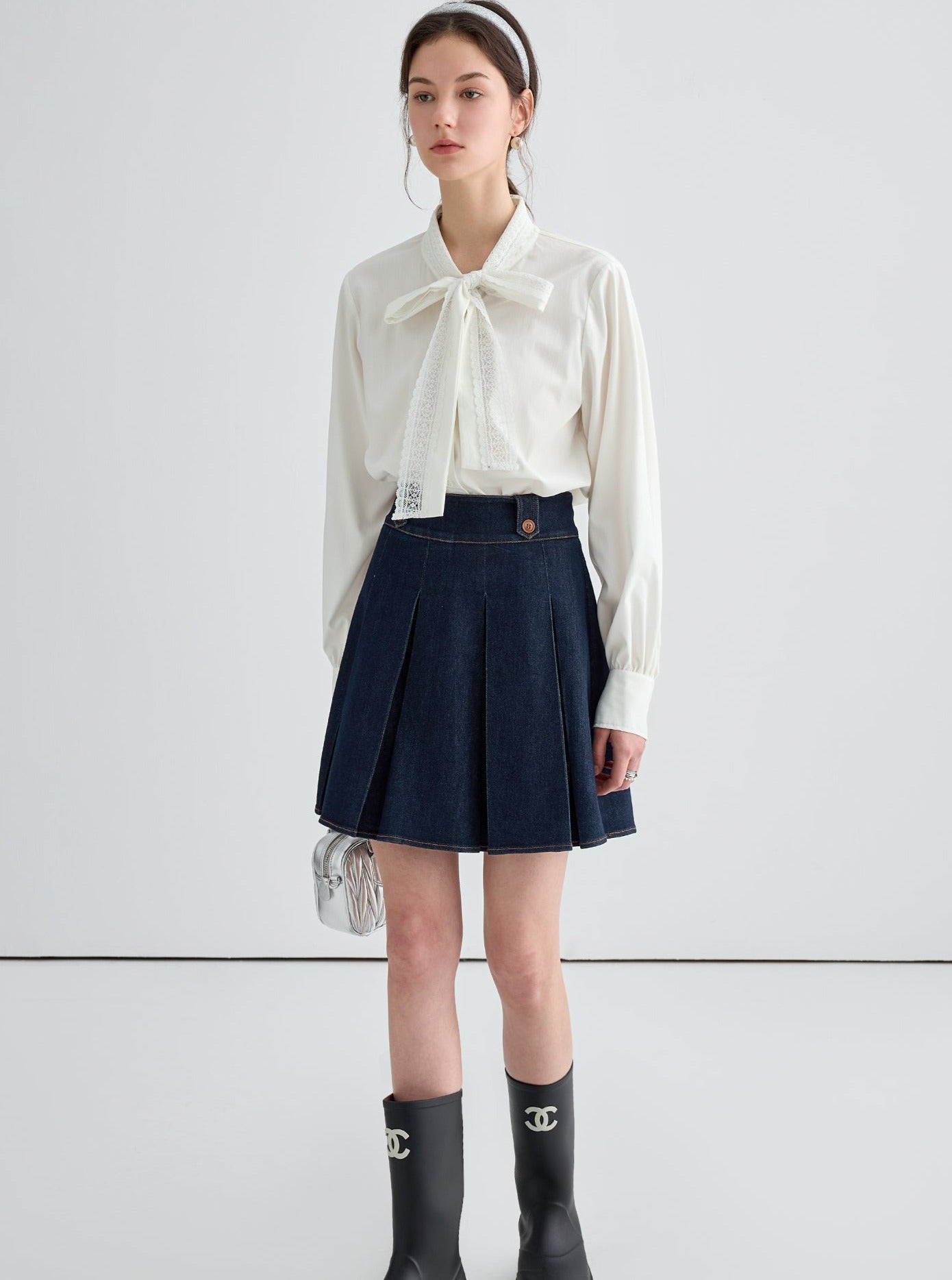 Vest Skirt & Lace-Up Shirt Fashion Set-Up