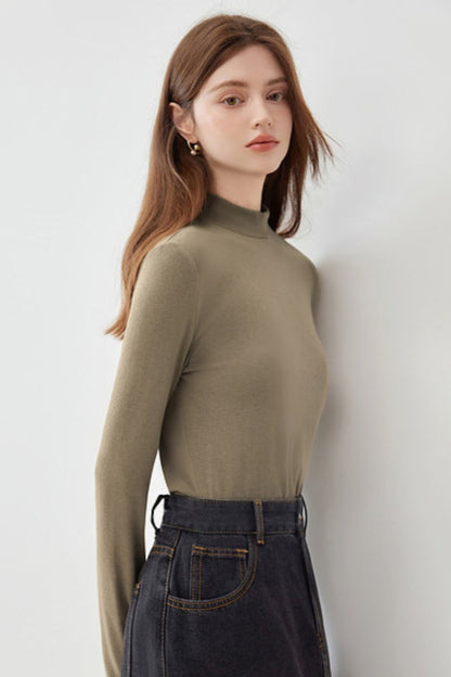 Semi-High Neck Knitted Base Shirt