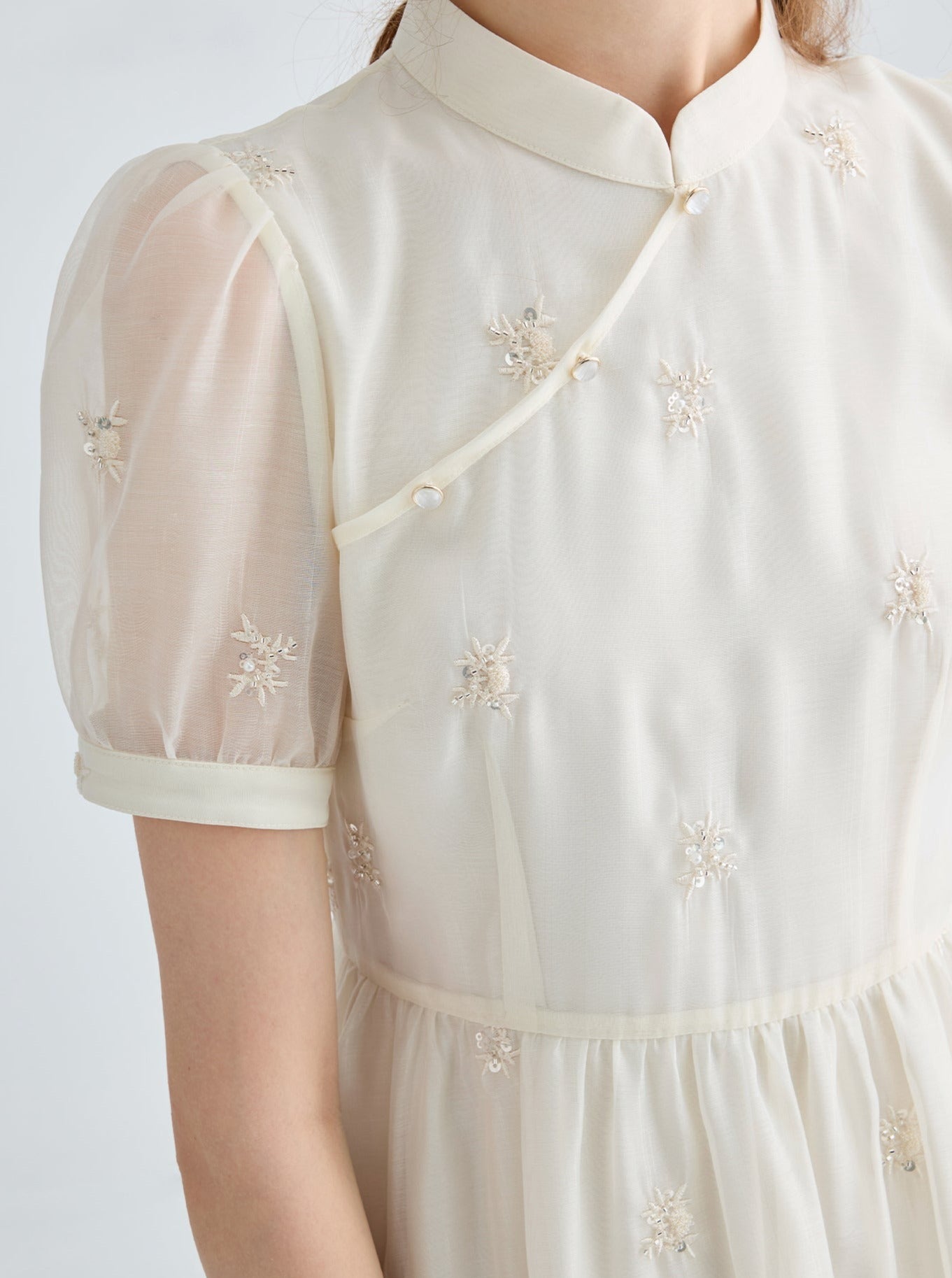 Retro Puff Sleeve Embroidery Dress