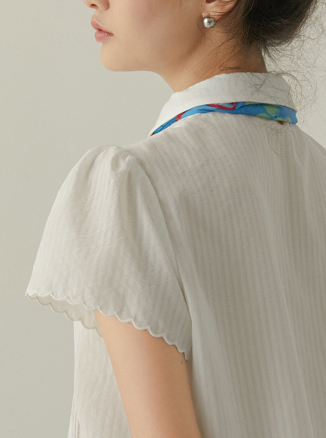 Small Doll Collar Puff Sleeve Shirt