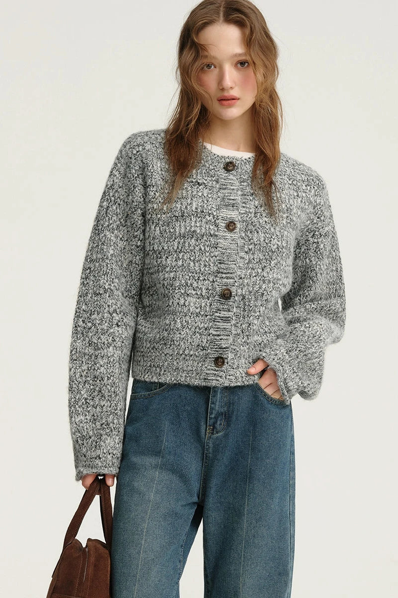 DESIGNER PLUS Grey Crew Neck Sweater Jacket Thickened Loose Short Sweater for Autumn and Winter Special Flower Yarn