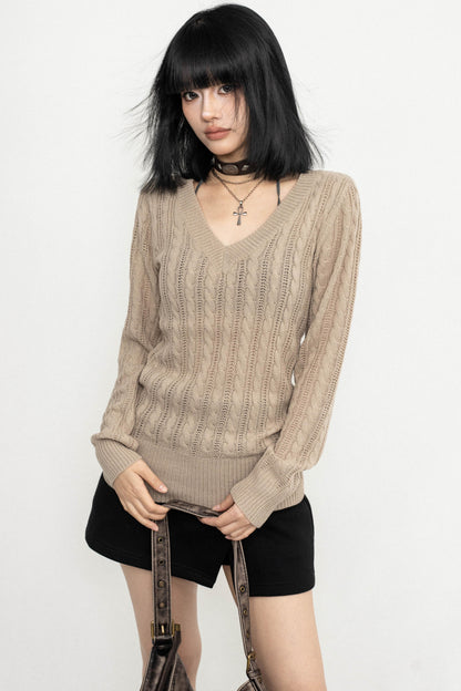 College Style V-neck Shirt