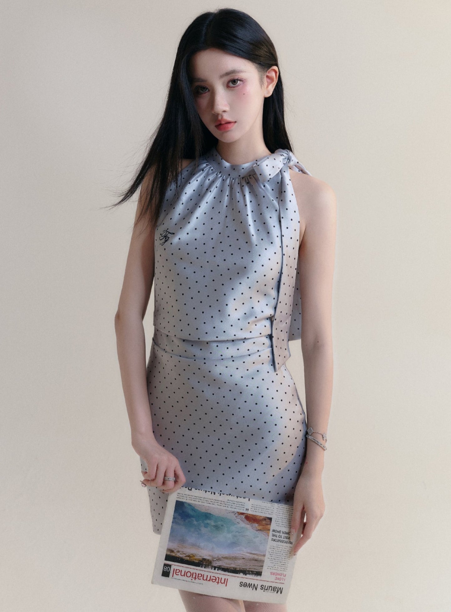 [In stock] fragile store - French bow tie polka dot dress waist commuter style off-the-shoulder skirt