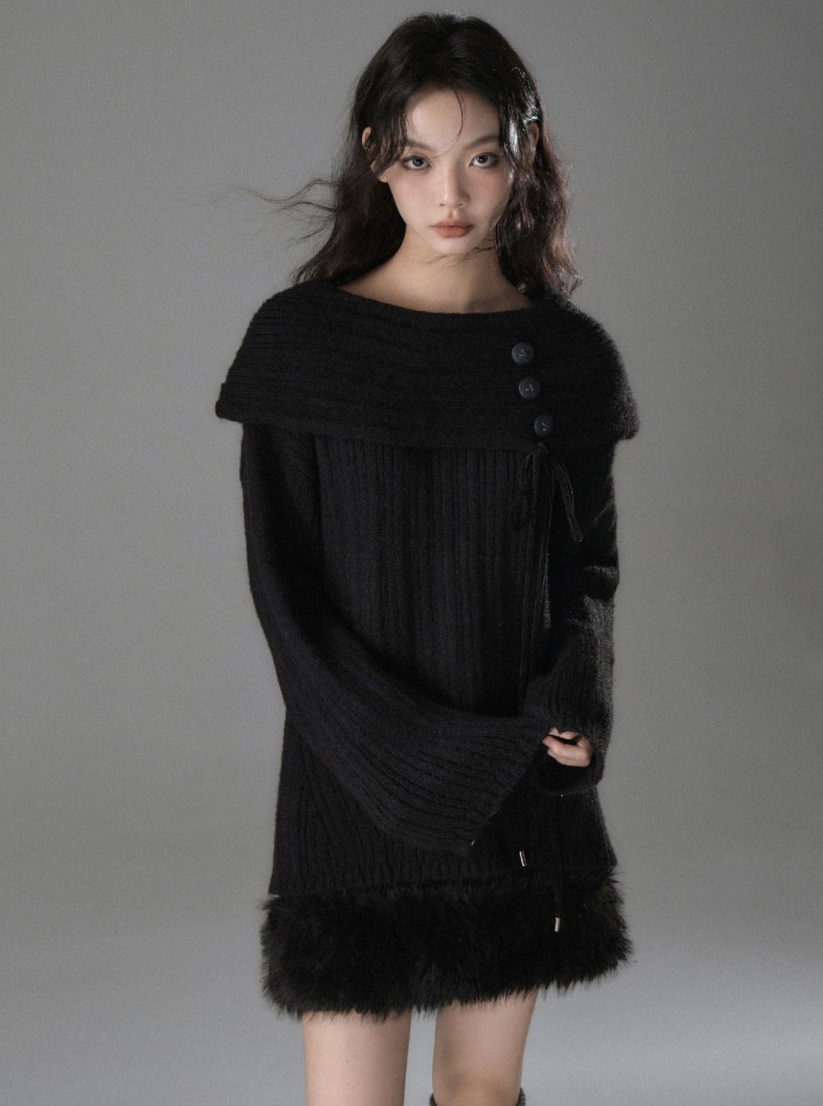 Straight Shoulder Design Sweater