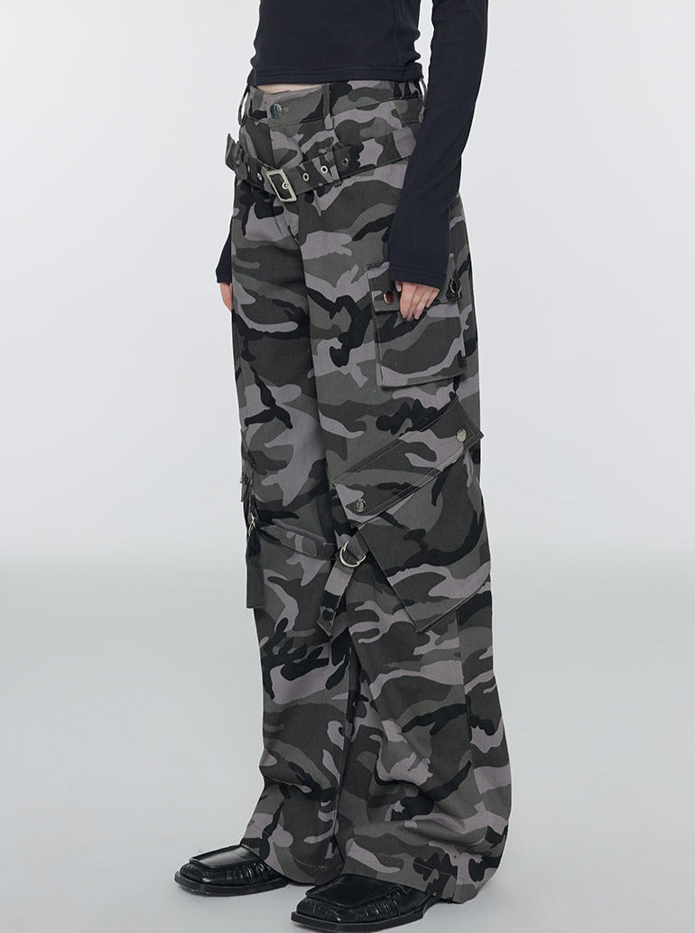 Straight-leg loose camouflage cargo pants