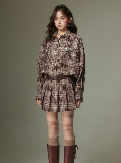 Contrast plaid shirt and pleated short skirt set