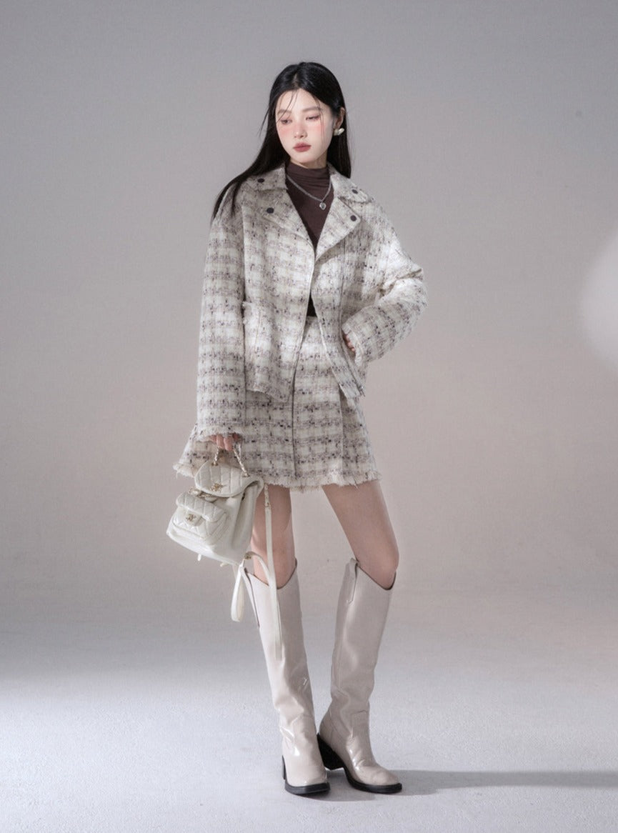 Small fragrant coat with skirt set