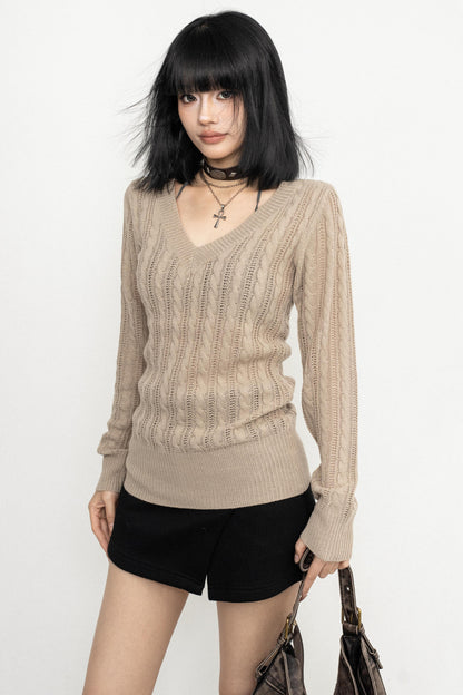 College Style V-neck Shirt