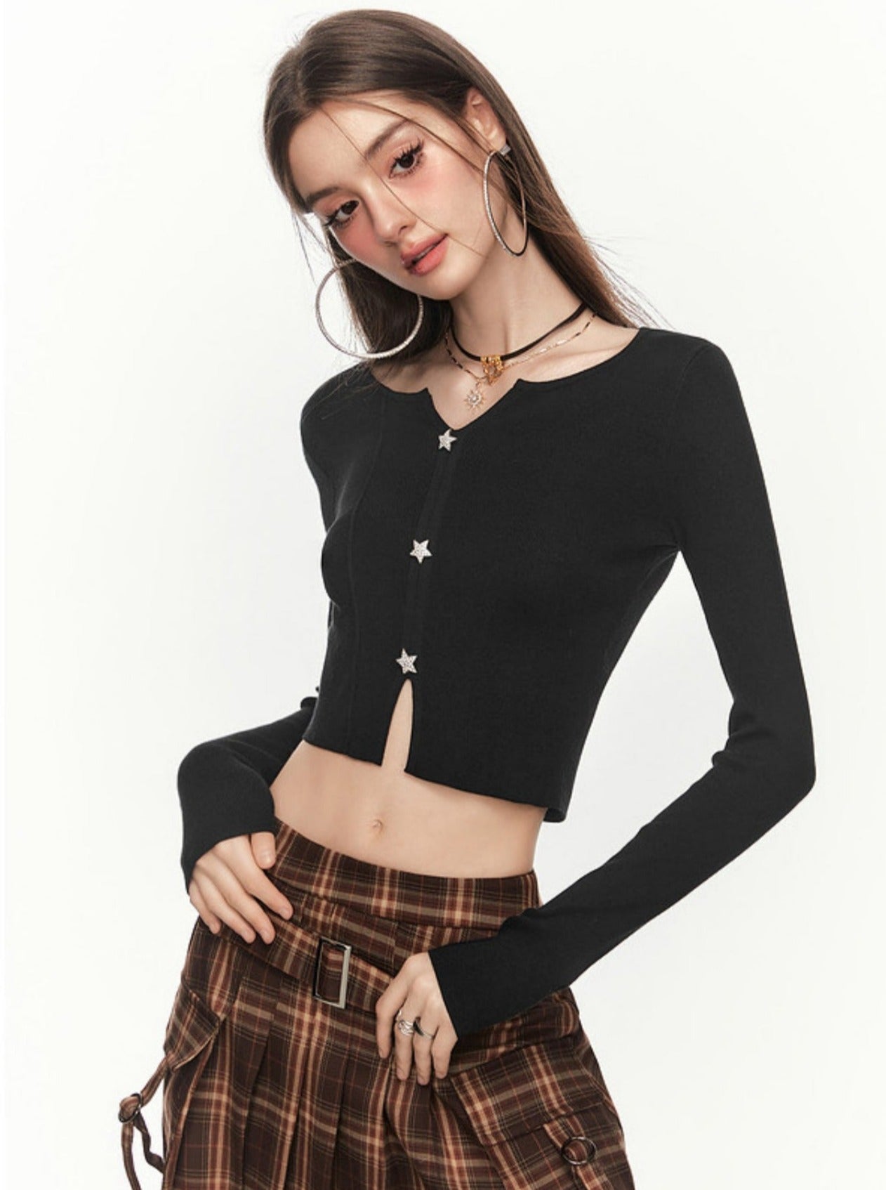 V-neck long sleeved knitted top