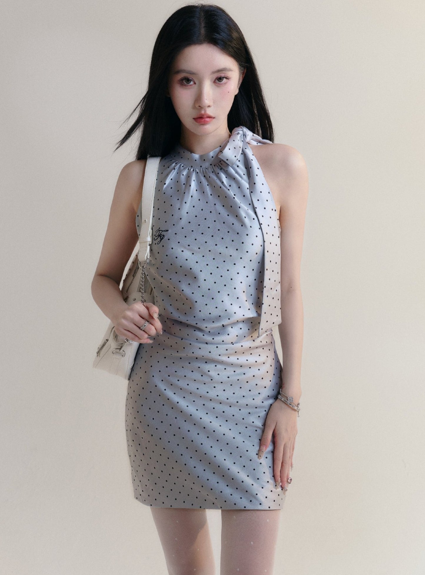 [In stock] fragile store - French bow tie polka dot dress waist commuter style off-the-shoulder skirt