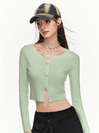 V-neck long sleeved knitted top