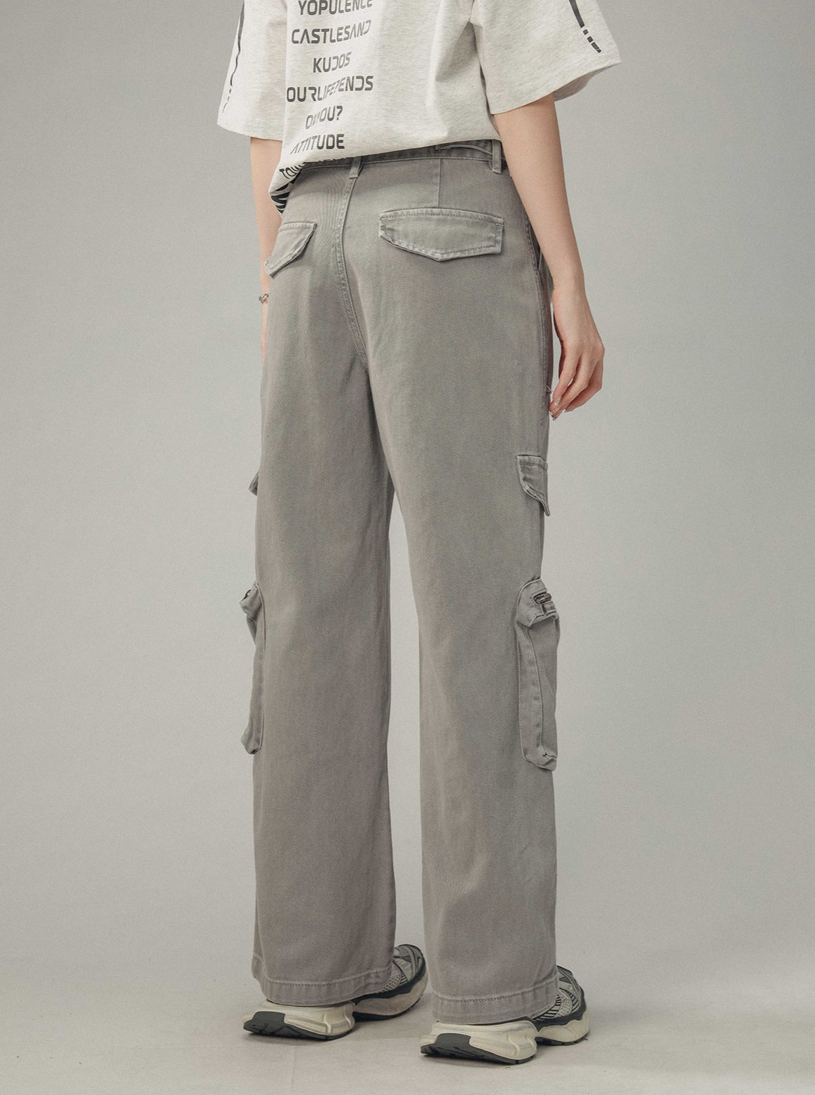 Multi-Pocket Grey Cargo Pant