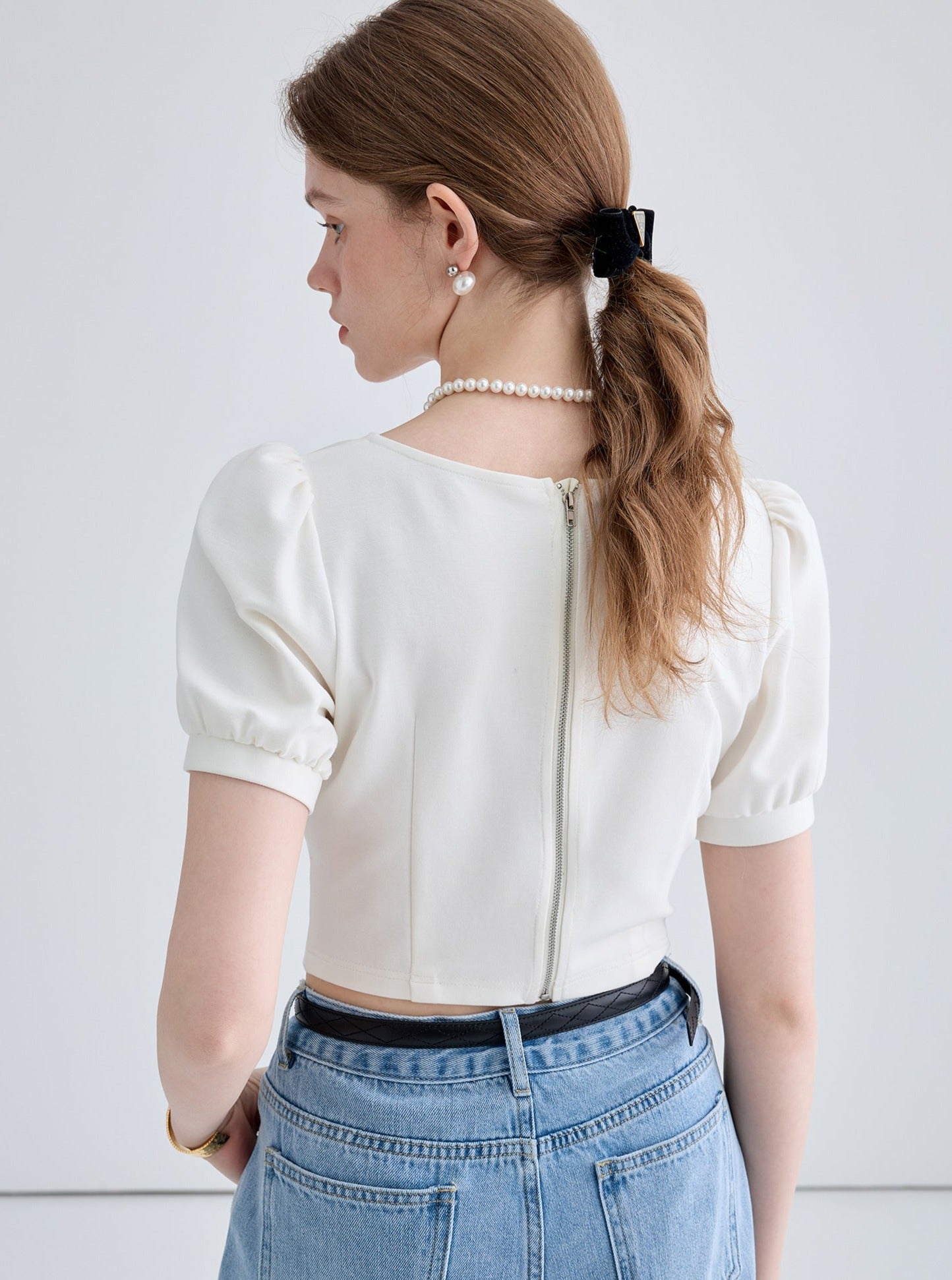 Simple Slim Cropped Lace-up Top