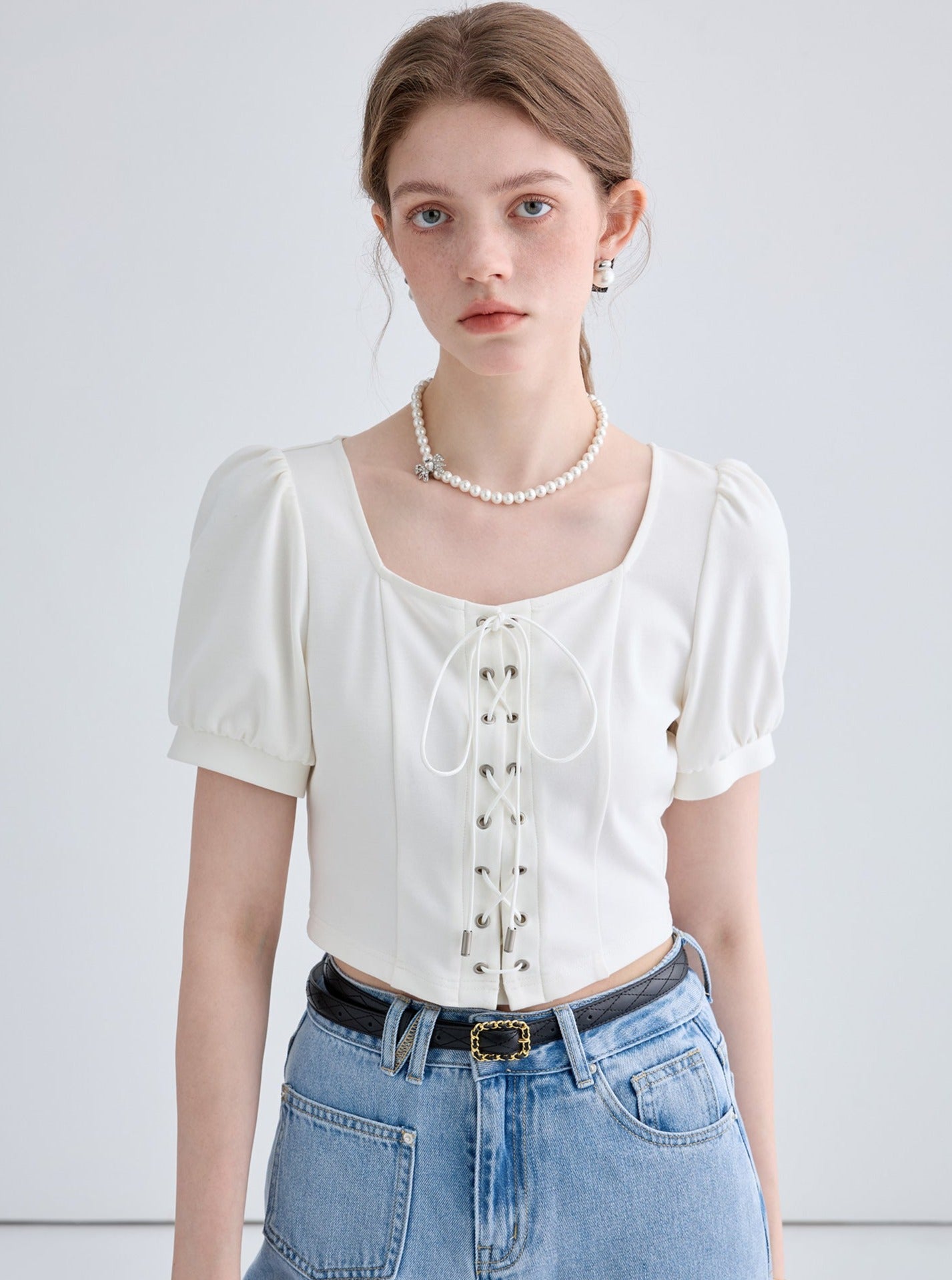 Simple Slim Cropped Lace-up Top