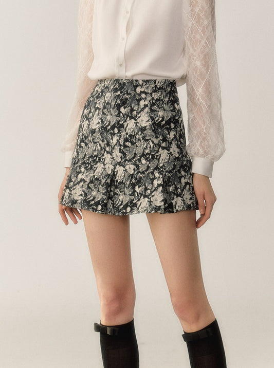 A-line short skirt