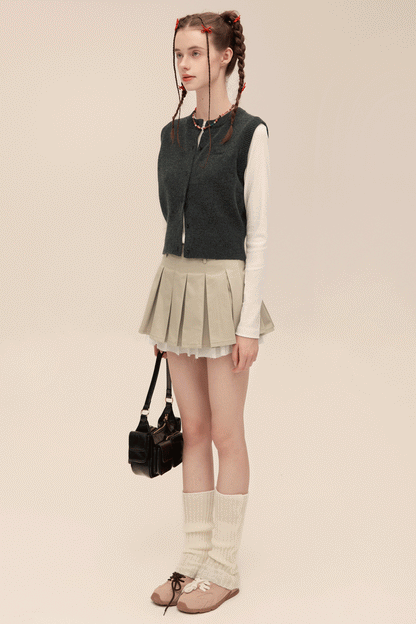 Embroidery Round Neck Sleevels Knit Vest