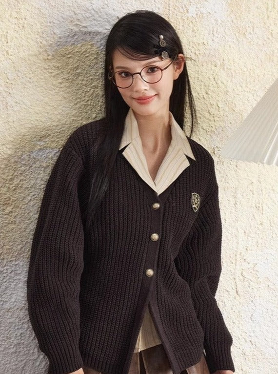 V-neck knit cardigan jacket