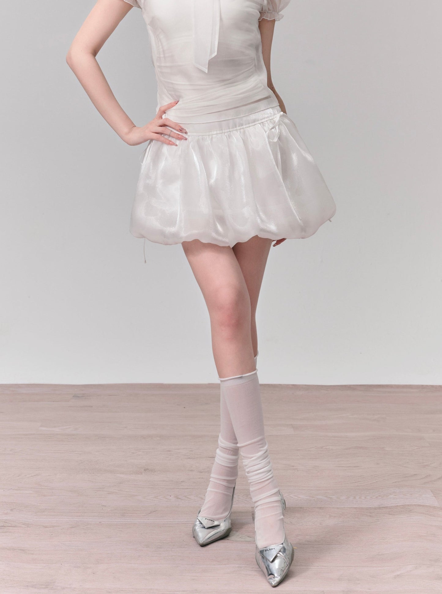 [Spot] fragile shop - vanilla marshmallow Sweet puff sleeve tie-up shirt bud skirt set