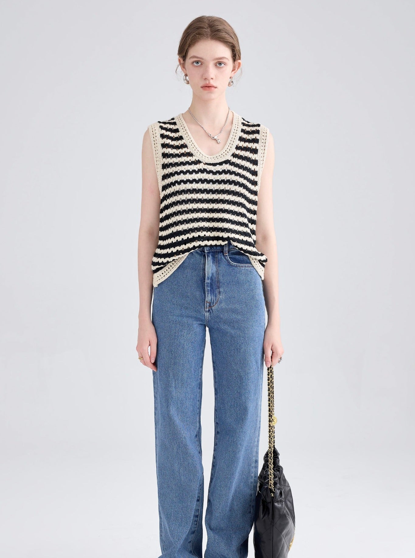 Loose and Slim Striped Knit Vest Top