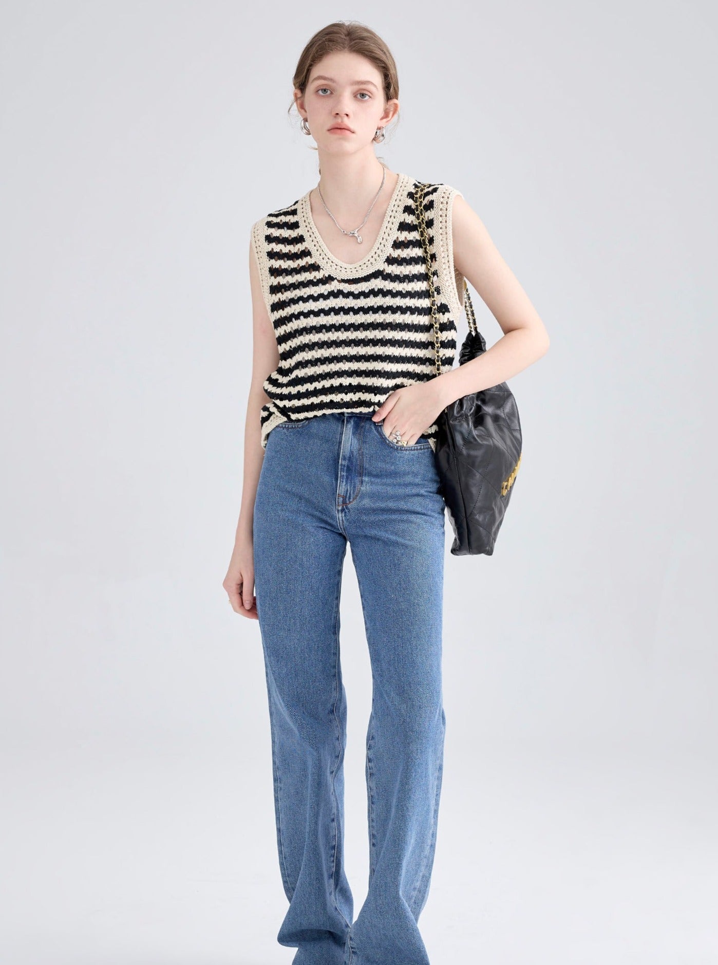 Loose and Slim Striped Knit Vest Top