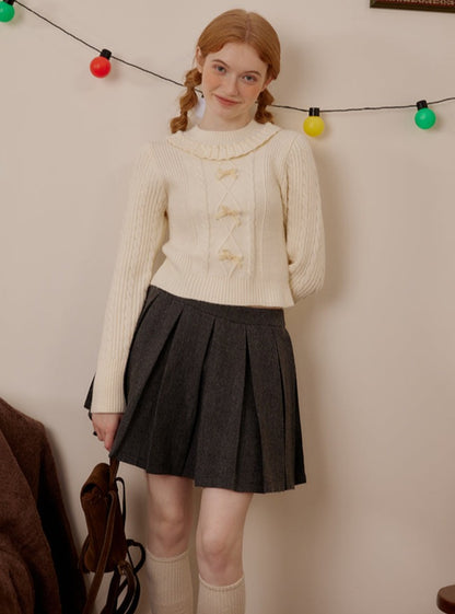 LACE COLLAR SLIM FIT KNIT TOP