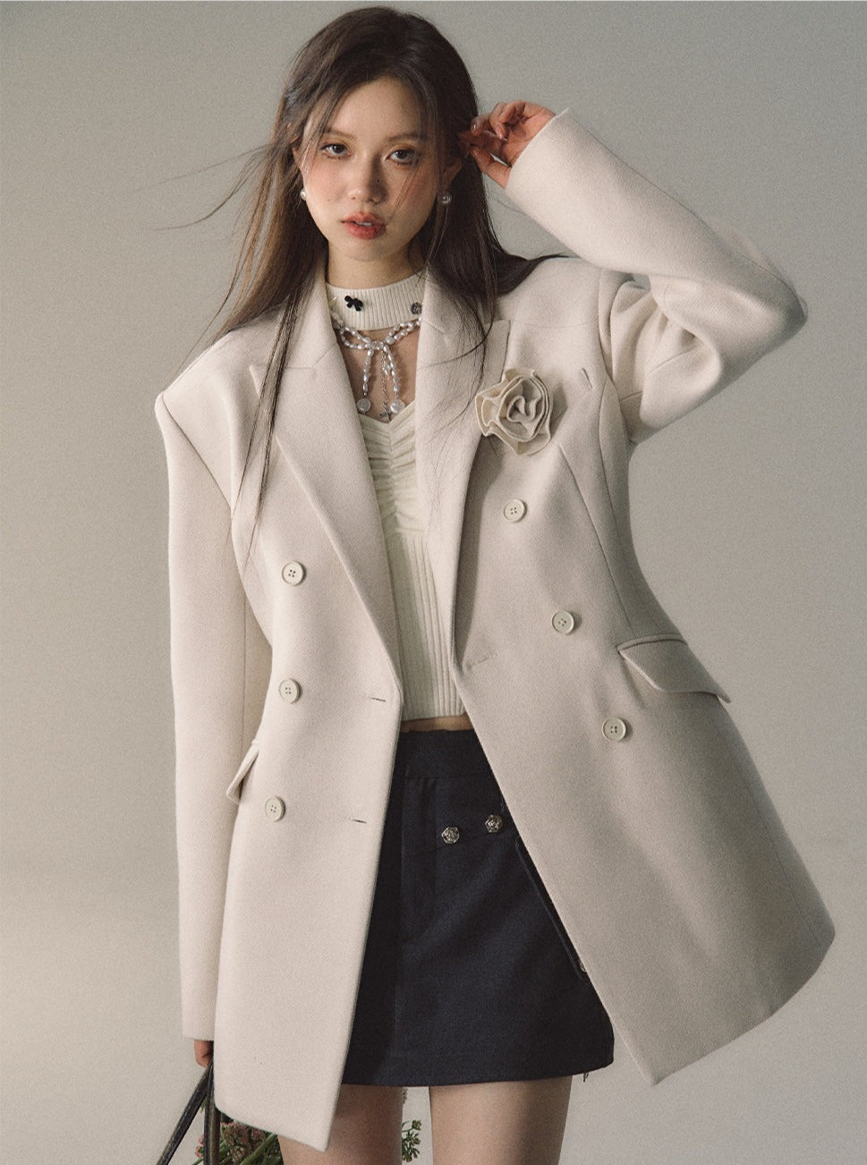 Rose collar woolen coat