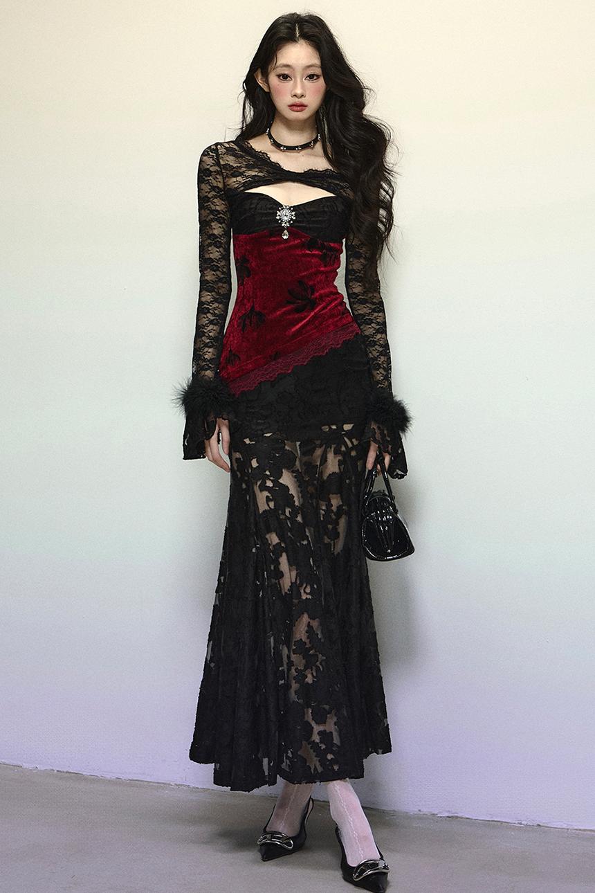 Off-Shoulder Lace Mermaid Dress