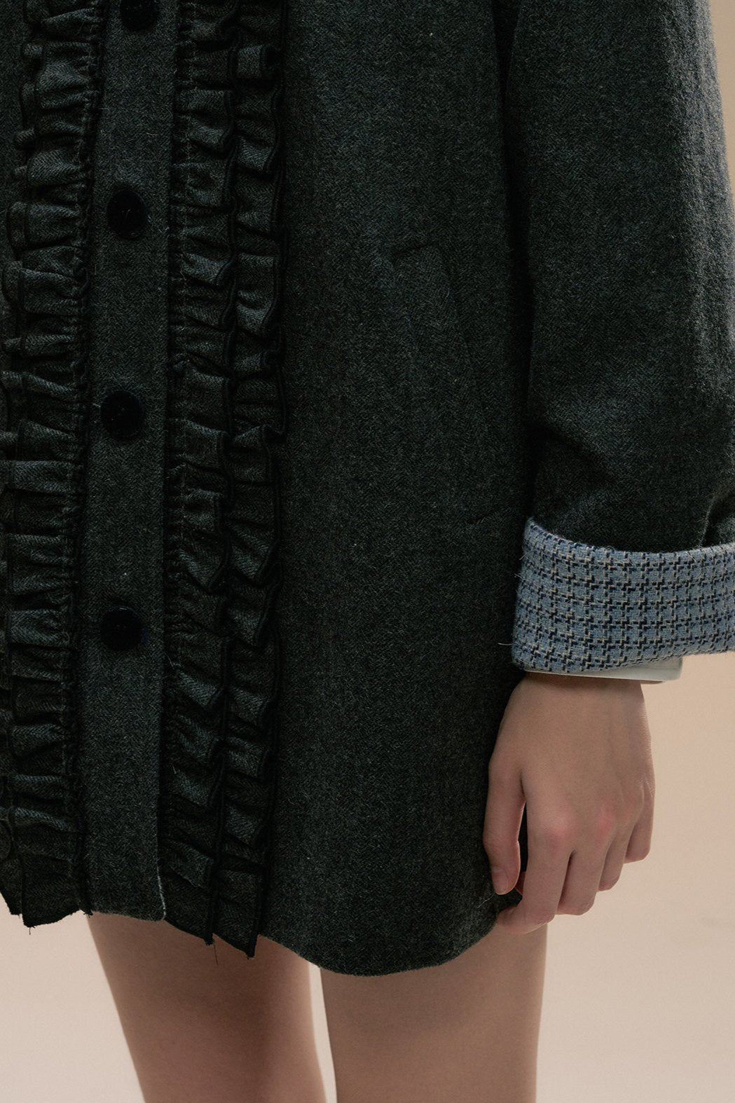 Fungus-Trimmed Dark Gray Tweed Coat