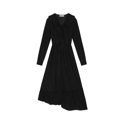 Schwarzes unregelmäßiges langes Kleid mit Rüschen