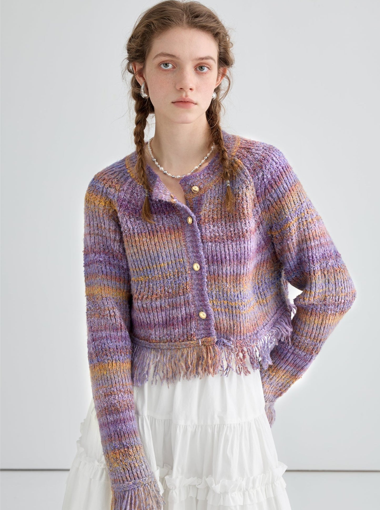 Raw-edged knitted cardigan tops