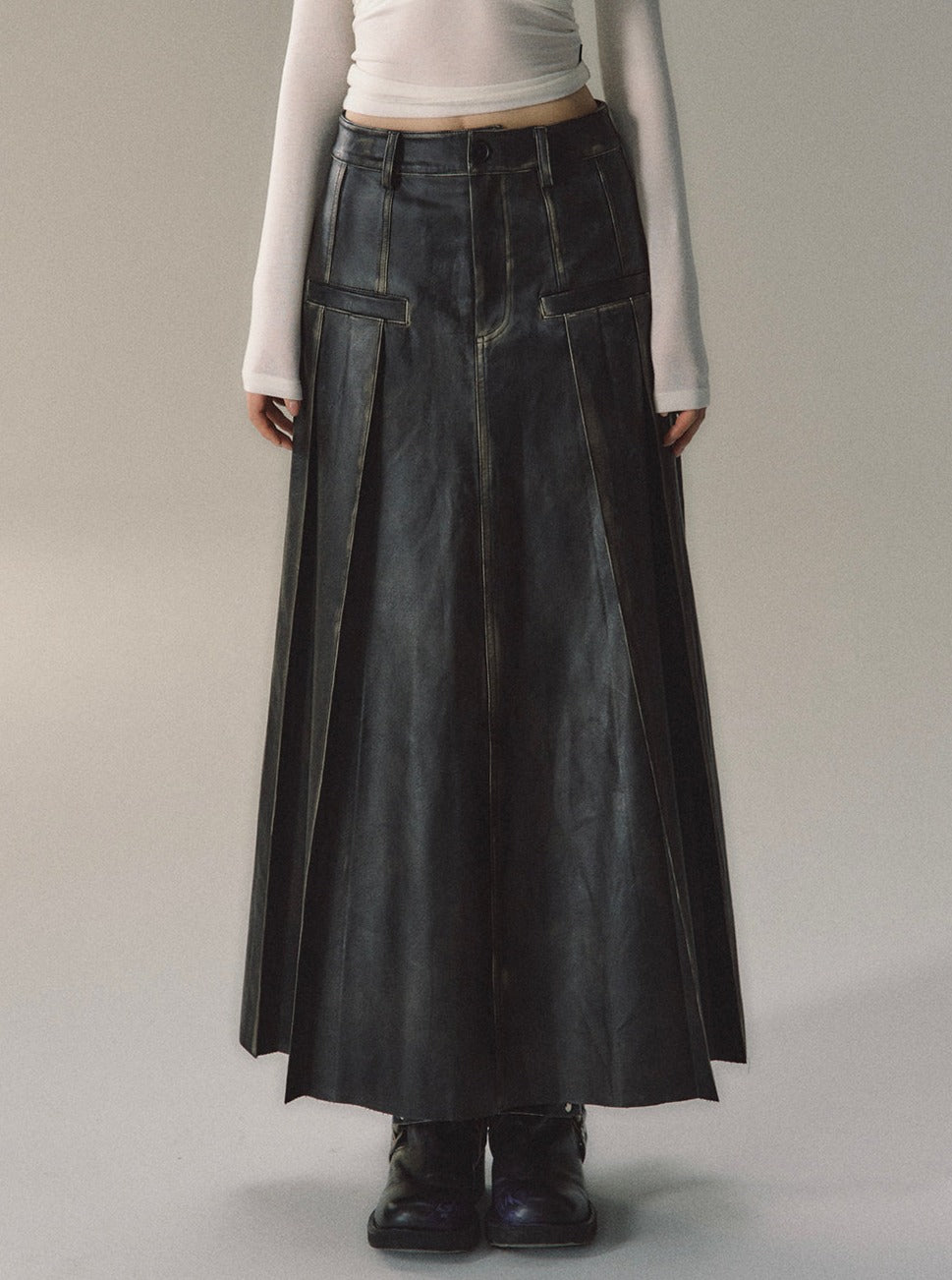 heavyweight rubbed midi leather skirt