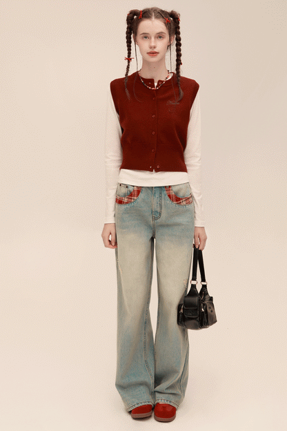 Embroidery Round Neck Sleevels Knit Vest