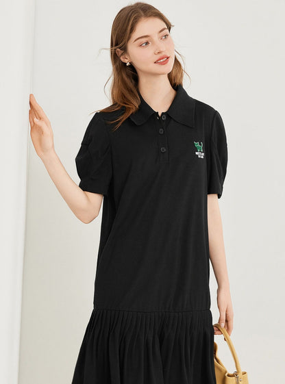 Polo-Kleid im College-Stil