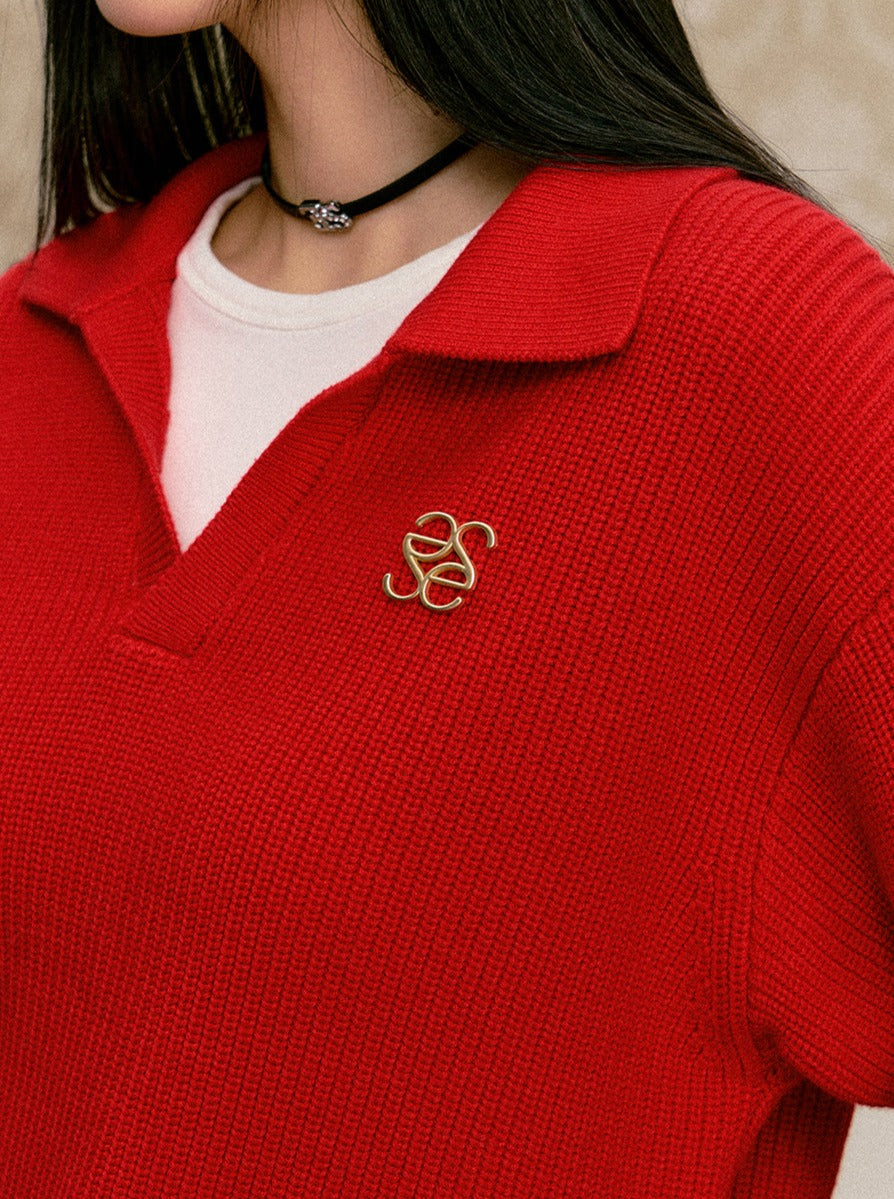 V-neck logo long-sleeved knit tops