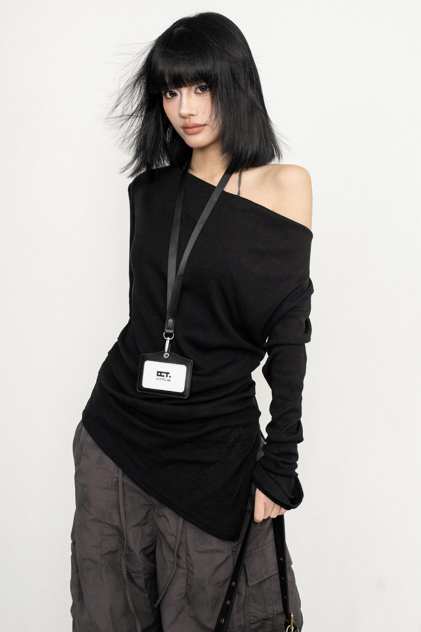 Simple Off-Shoulder Knit Shirt