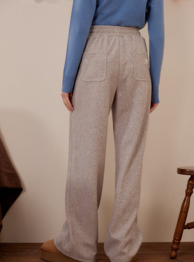 HIGH-WAISTED STRAIGHT SWEATPANTS