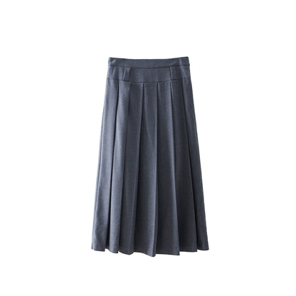 high-waisted pleated skirt