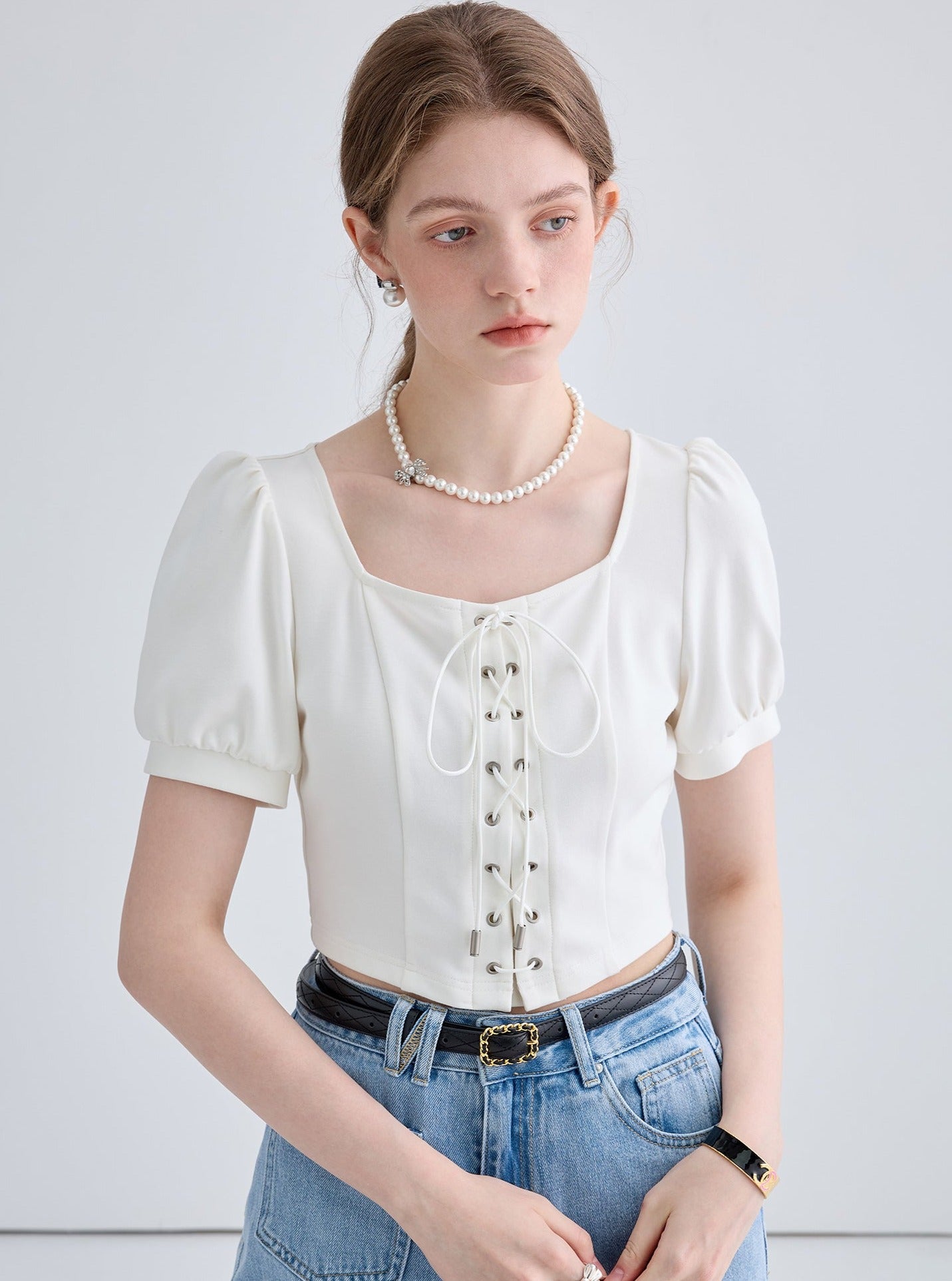 Simple Slim Cropped Lace-up Top