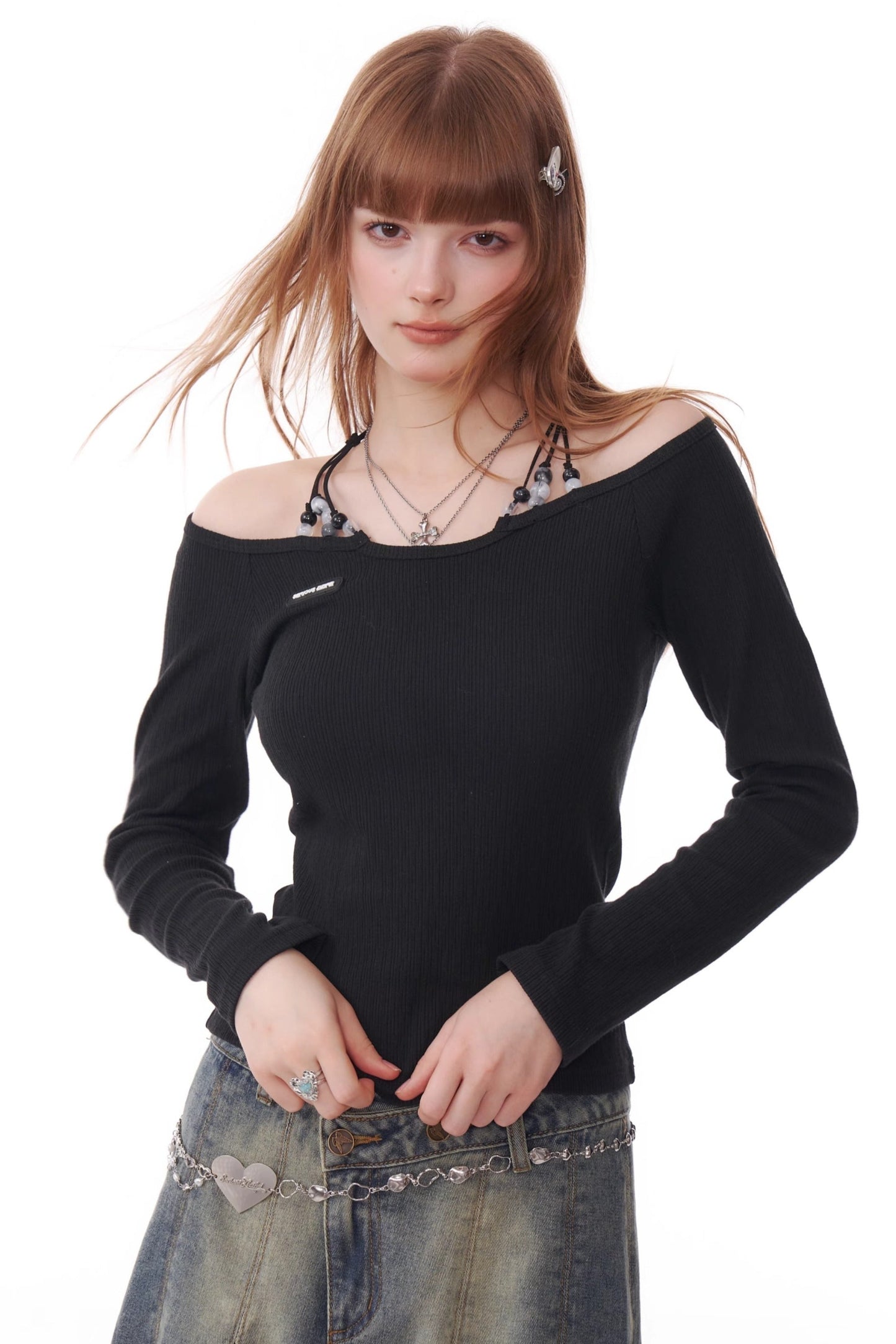 ziziFei Herbst und Winter amerikanisches Design Sinn Perlen Neckholder gerade Schulter Top lange Ärmel Basisschicht stricken T-shirt Frauen