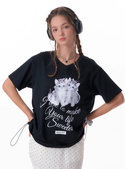 Retro Cat Print V-Neck T-Shirt