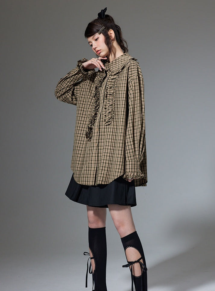 Doll collar long-sleeved shirt