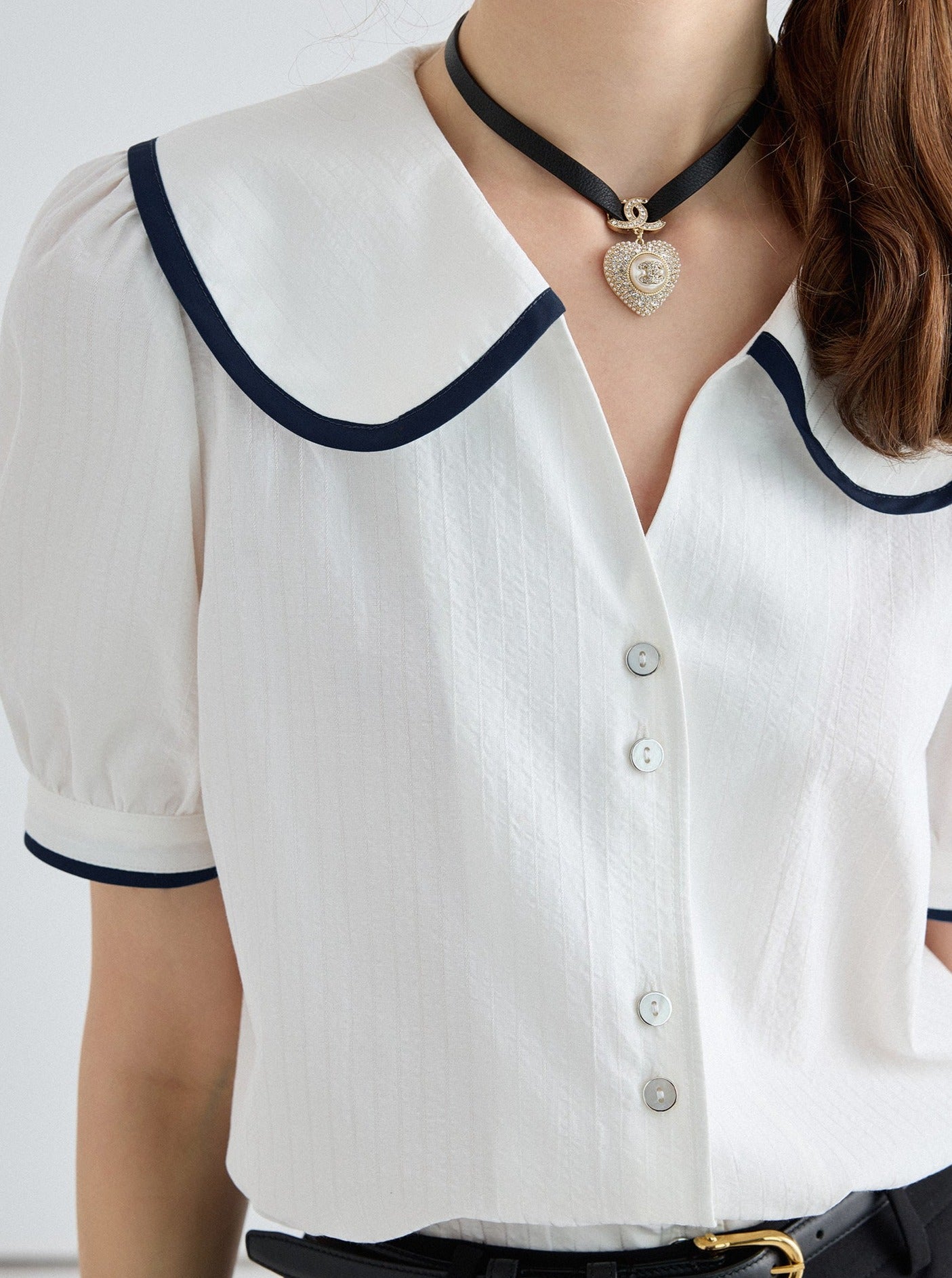 Elegant Contrast Lapel Short Sleeve Top