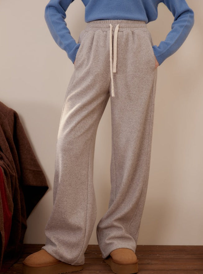 HIGH-WAISTED STRAIGHT SWEATPANTS