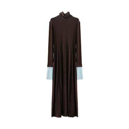 high-necked pinset knitted dress