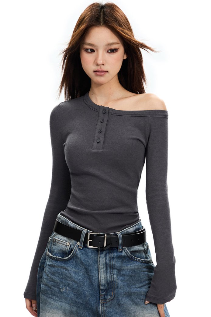 Buttoned Off-Shoulder Slim T-Shirt