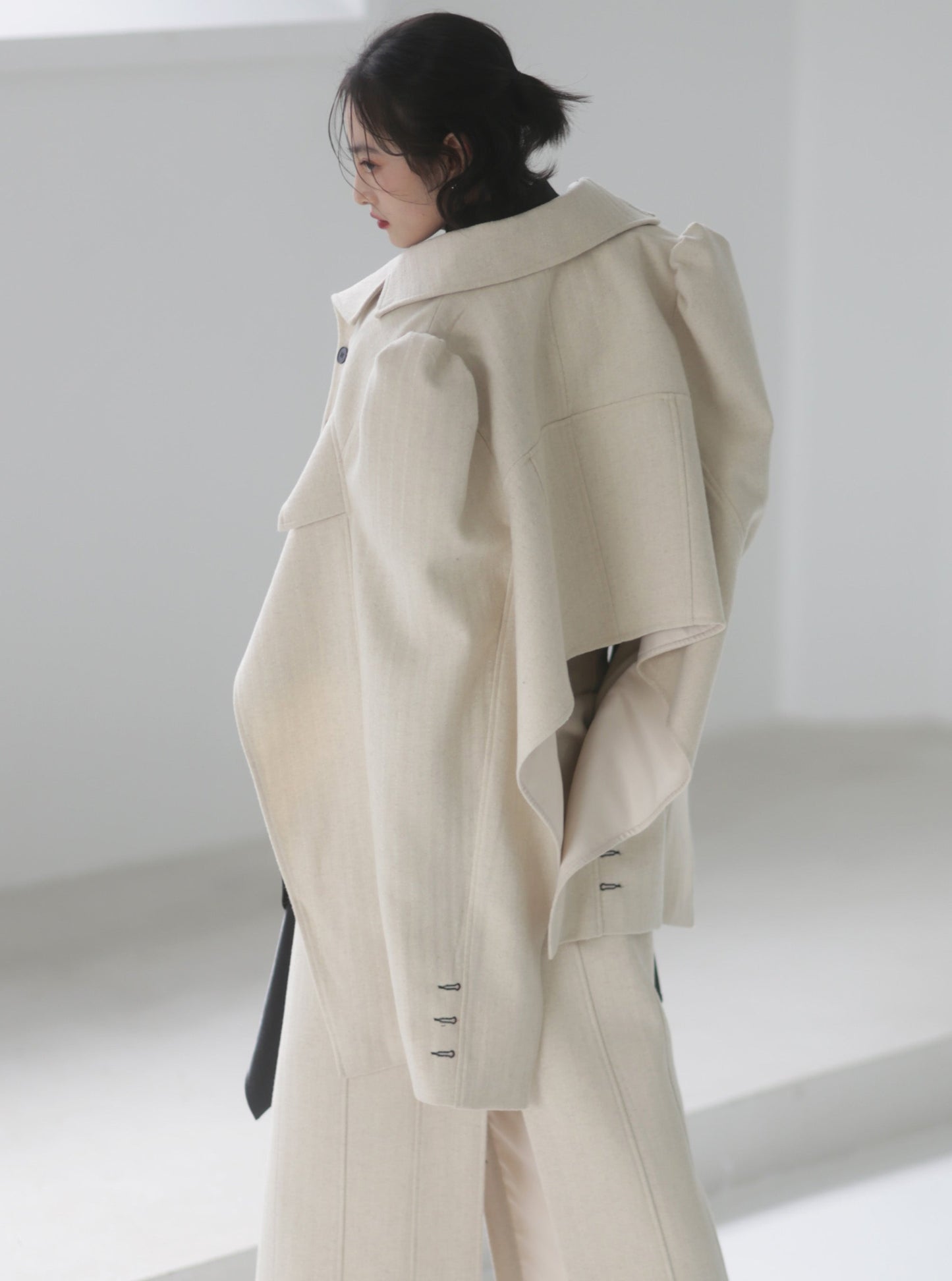 Shawl sleeves contrasting panelled woolen jacket