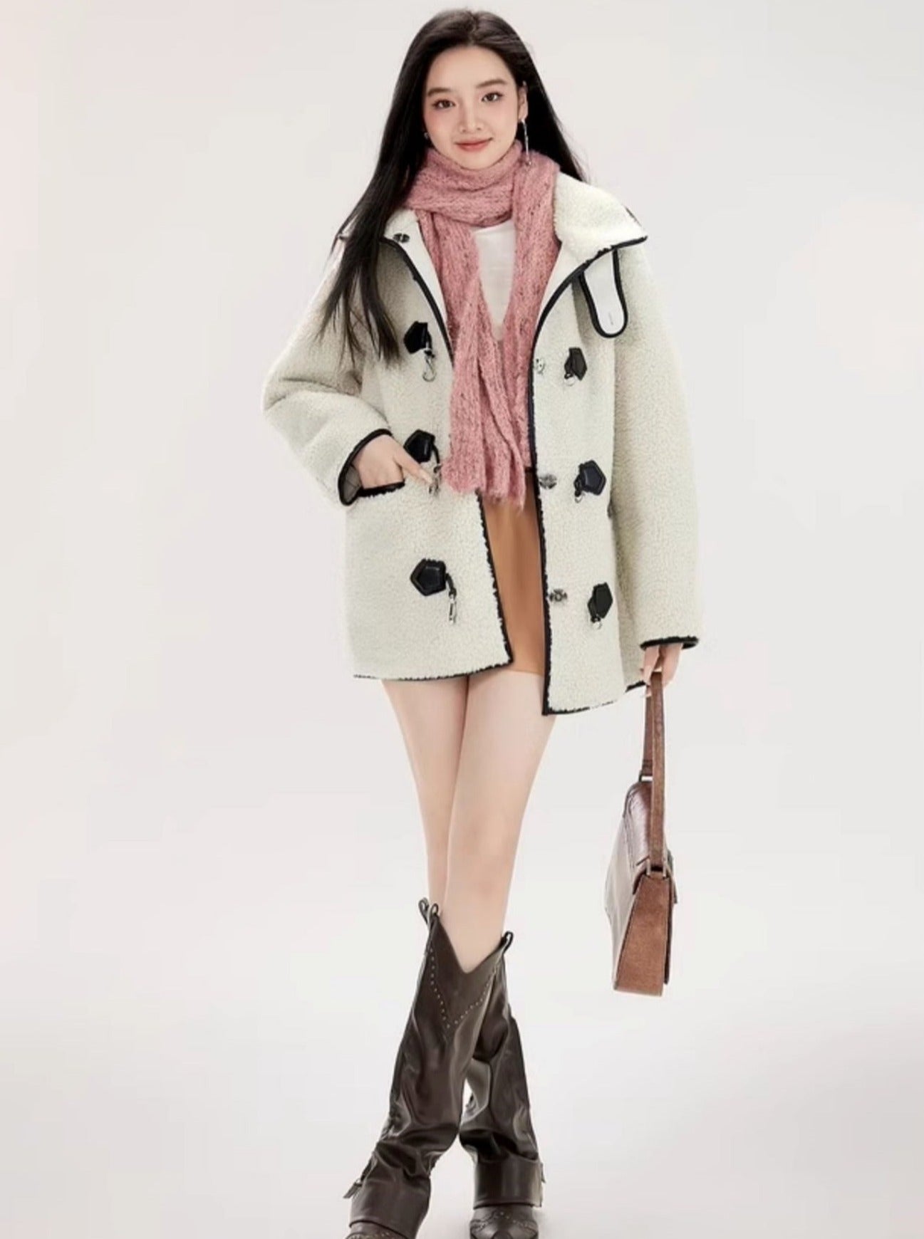 Faux fur integrated lambswool coat